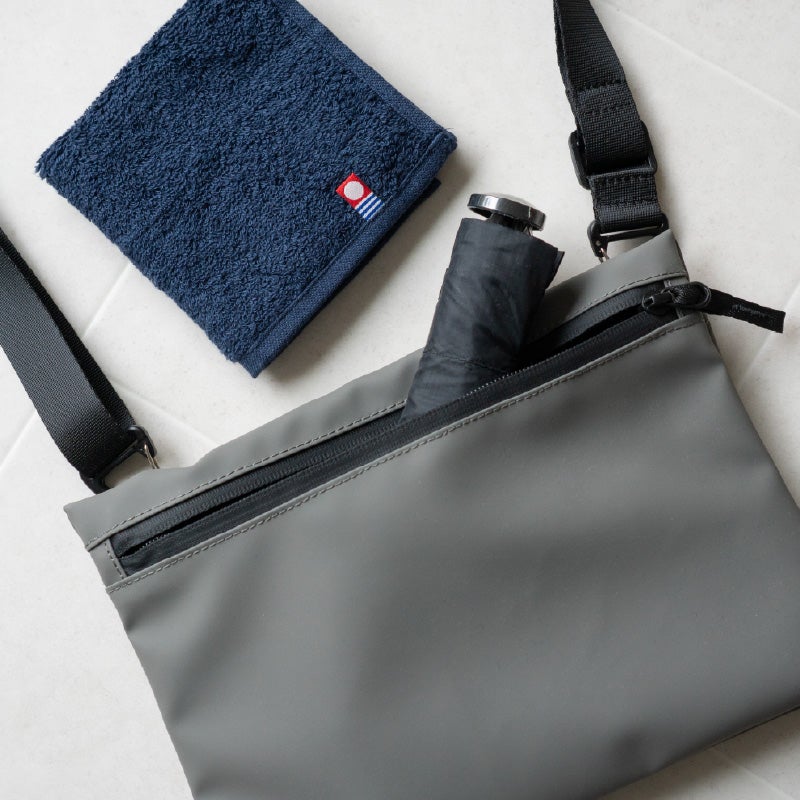 今治タオル タオルハンカチ 22㎝ 正方形 nagisatowel  綿100％ 軽量 デイリーユース 今治産 甘撚り製法 蛍光染料不使用 グリーン ネイビー ホワイト ブラック 日本製 メンズ スーツ
